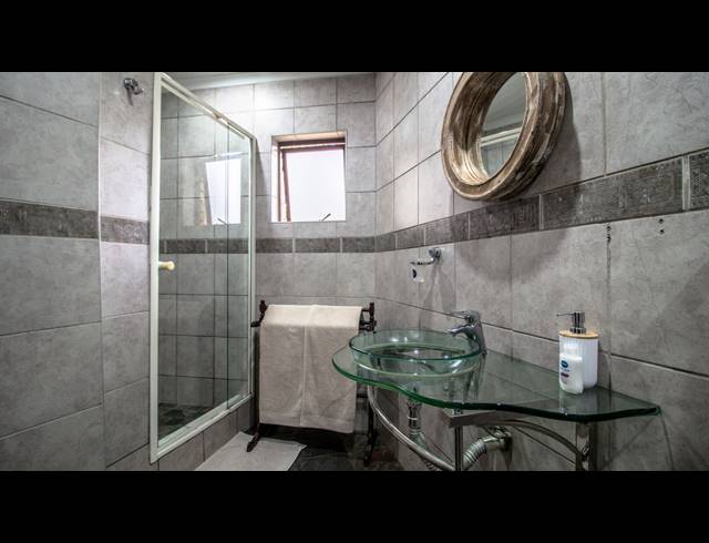 1,500M² BED & BREAKFAST FOR SALE IN ORIEL
